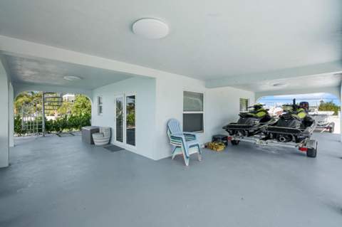 57652 Overseas Highway, Marathon FL - photo 16 of 77
