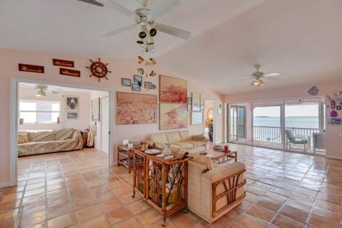 312 E Caribbean Drive, Summerland Key FL - photo 8 of 40