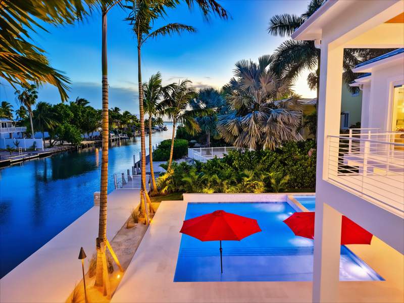 5 bedroom Single Family Residence at 17162 W Starfish Lane, Sugarloaf Shores (17.0), Sugarloaf Key — photo 4