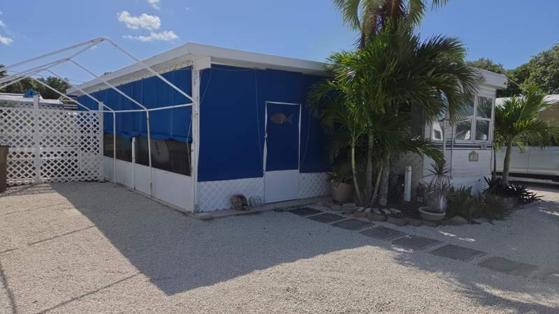 2 bedroom Mobile Home at 325 Calusa Street ## 439, Calusa Campground (101.5), Key Largo — photo 2