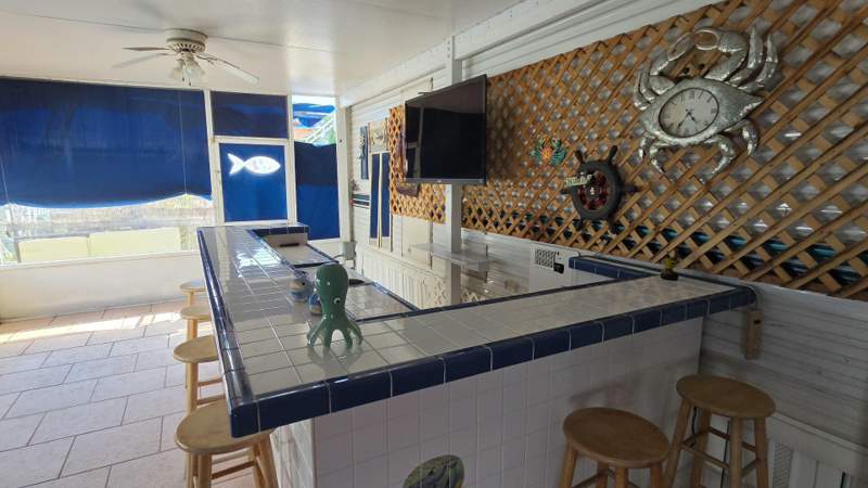 2 bedroom Mobile Home at 325 Calusa Street ## 439, Calusa Campground (101.5), Key Largo — photo 4