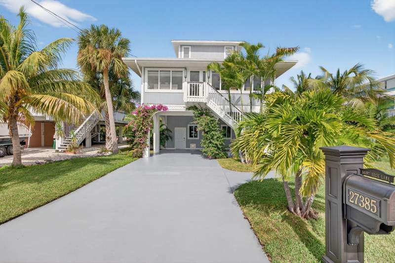 4 bedroom Single Family Residence at 27385 Saint Lucie Lane, Breezeswept Bch Est (27.5), Ramrod Key — photo 2