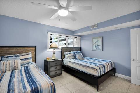 601 W Ocean Drive #302, Key Colony FL - photo 17 of 38