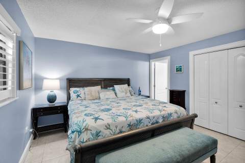 601 W Ocean Drive #302, Key Colony FL - photo 20 of 38
