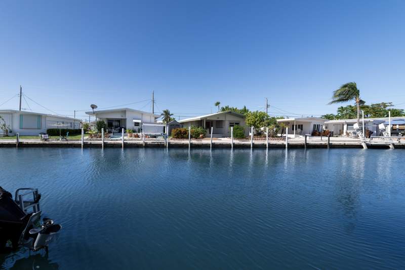 2 bedroom Mobile Home at 601 28Th Street, Harbor Isle (48.5), Marathon — photo 3