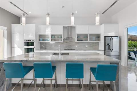 520 Sombrero Beach Road, Marathon FL - photo 12 of 55
