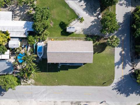 31315 Avenue B, Big Pine Key FL - photo 13 of 35