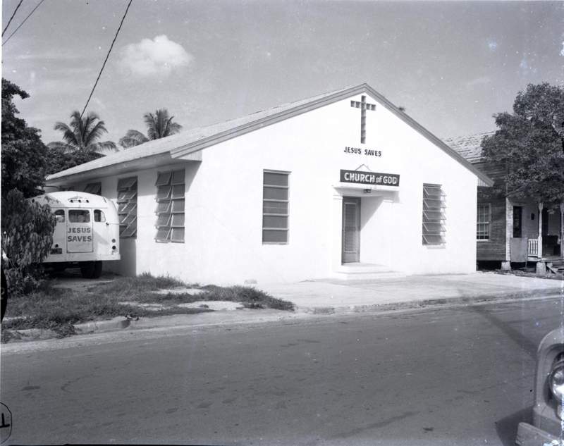 8 bedroom Multi-Units at 905 Grinnell Street, Key West, Key West — photo 3