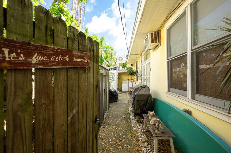8 bedroom Multi-Units at 905 Grinnell Street, Key West, Key West — photo 4