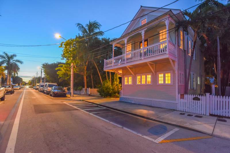 7 bedroom Single Family Residence at 923 Fleming Street, Key West, Key West — photo 2