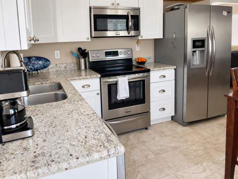 29324 Coconut Palm Drive, Big Pine Key FL - photo 6 of 25