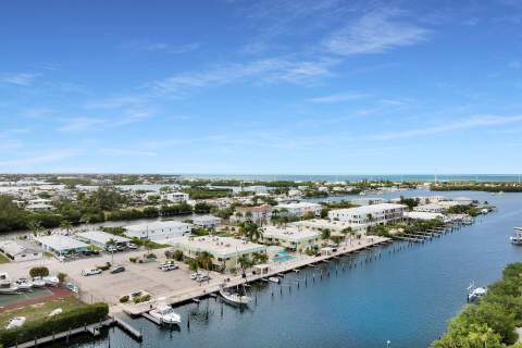 109 Avenue D #307, Marathon FL - photo 6 of 40