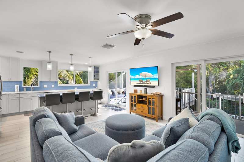 2 bedroom Single Family Residence at 133 Dorsett Drive, Dorsett Sub (59.0), Marathon — photo 1