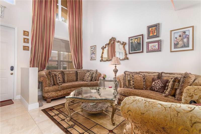 4 bedroom Single Family Residence at 7635 19th Court, Walnut Creek Replat No 1, Pembroke Pines — photo 5