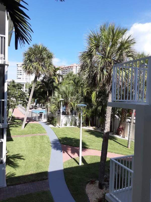 1 bedroom Stock Cooperative at 1439 S Ocean Boulevard #217, Whittier Towers, Pompano Beach — photo 3