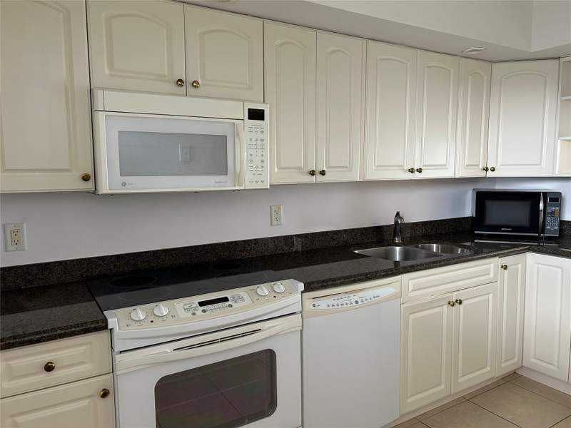 2 bedroom Condominium at 750 N Ocean Boulevard #1409, Admiralty Towers, Pompano Beach — photo 5