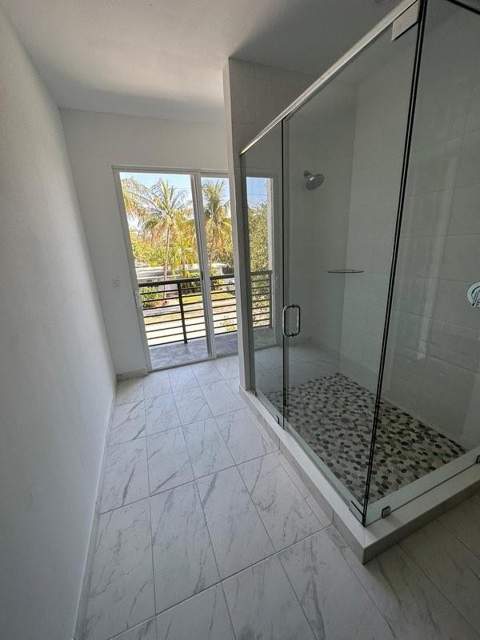 400 SE 22nd Street #1, Fort Lauderdale FL - photo 18 of 27