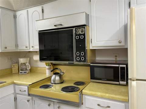 811 S Hollybrook Drive #203, Pembroke Pines FL - photo 10 of 20