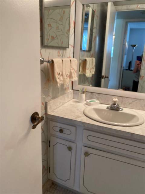 811 S Hollybrook Drive #203, Pembroke Pines FL - photo 17 of 20