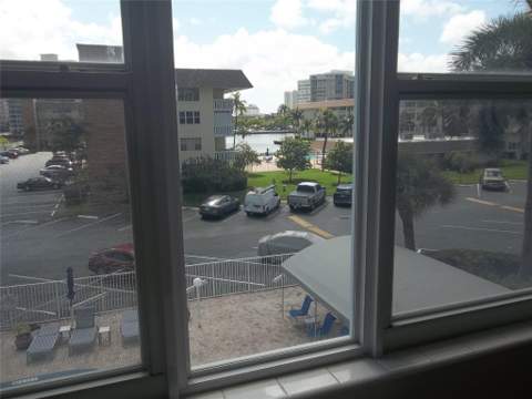 1893 S Ocean Drive #302, Hallandale Beach FL - photo 8 of 12