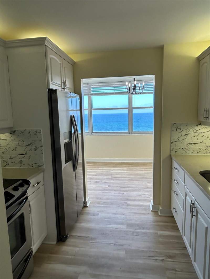 2 bedroom Condominium at 111 Briny Avenue #1401, Pompano Beach Club South, Pompano Beach — photo 4