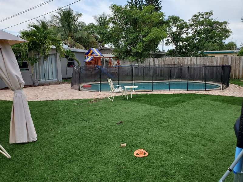 2 bedroom Single Family Residence at 811 S Broadway, Greynolds Highlands, Lantana — photo 1
