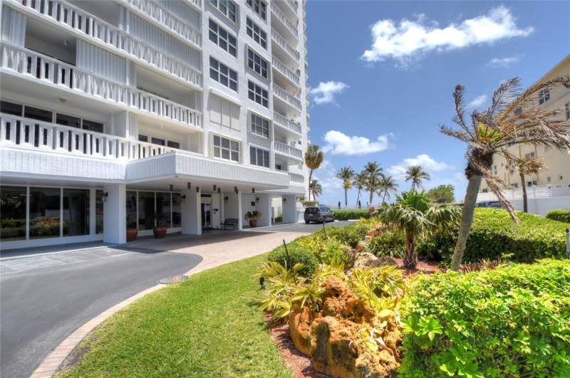 2 bedroom Condominium at 1012 N Ocean Boulevard #204, Century Plaza, Pompano Beach — photo 3