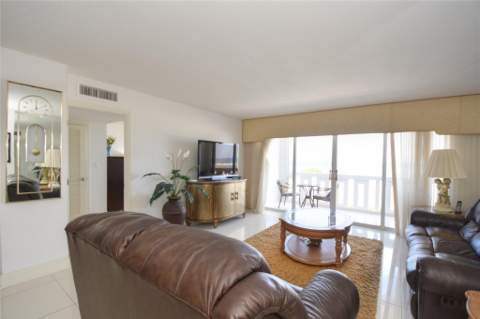 1012 N Ocean Boulevard #204, Pompano Beach FL - photo 20 of 54