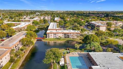 6095 N Sabal Palm Boulevard #212, Tamarac FL - photo 16 of 40