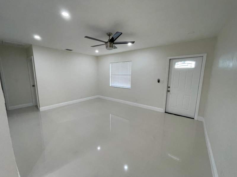 3 bedroom Single Family Residence at 1809 NW 13th Court, Lauderdale Manors Amd Pla, Fort Lauderdale — photo 5
