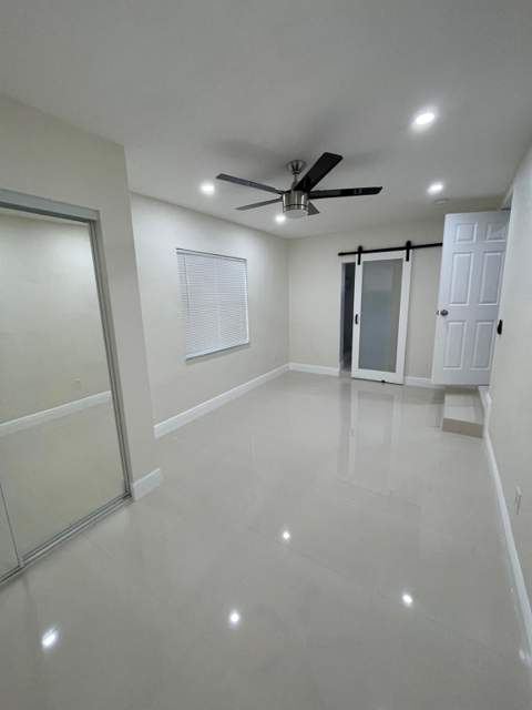 1809 NW 13th Court, Fort Lauderdale FL - photo 8 of 14