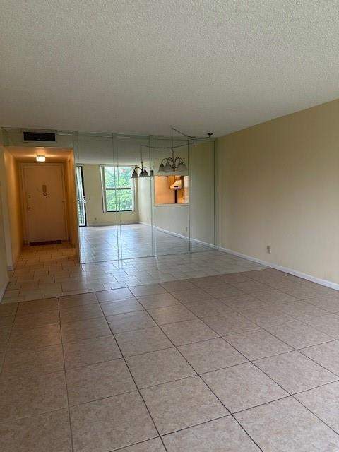 2 bedroom Condominium at 8050 W Mcnab Road #210, CONCORD VILLAGE, Tamarac — photo 5