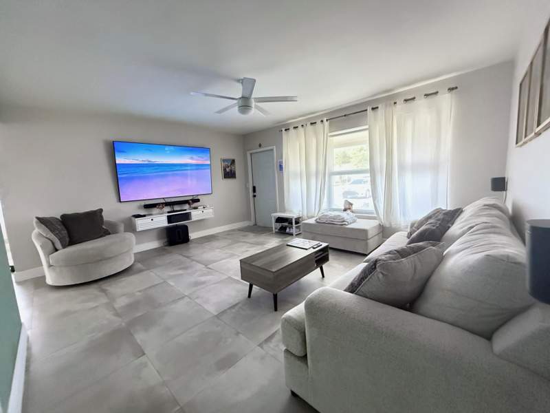 2 bedroom Single Family Residence at 2340 N 58th Terrace, Sheridan Park 43-25 B, Hollywood — photo 4