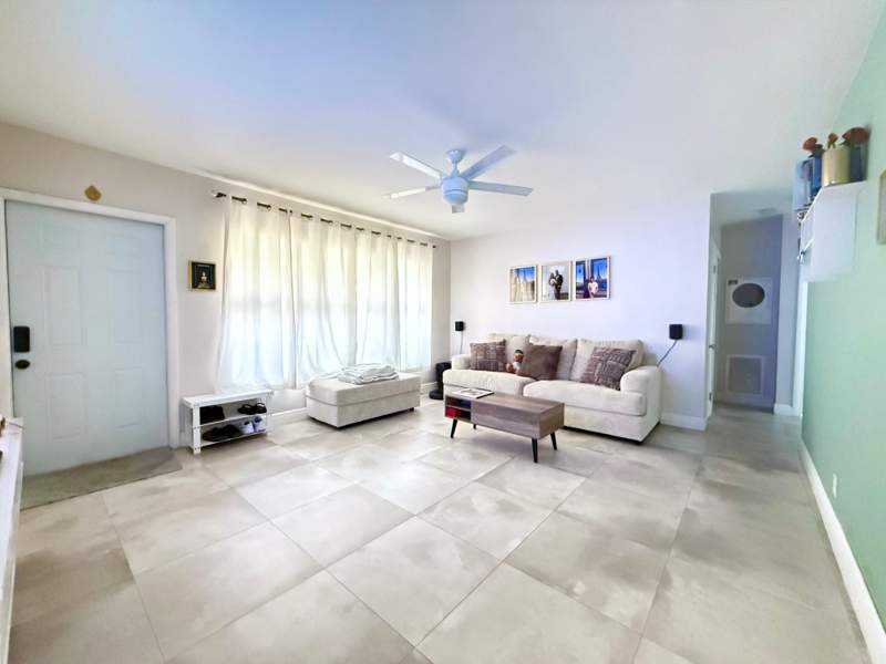2 bedroom Single Family Residence at 2340 N 58th Terrace, Sheridan Park 43-25 B, Hollywood — photo 5