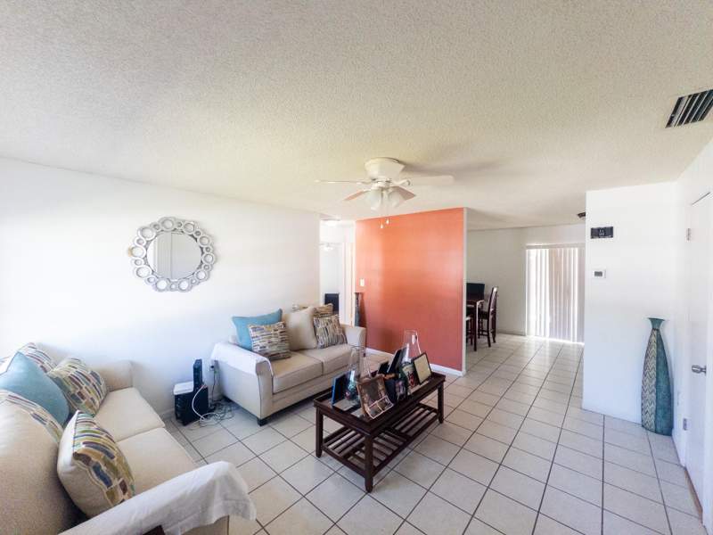 3 bedroom Single Family Residence at 3205 Hibiscus, PINECREST ESTATES UNIT 1, Fort Pierce — photo 5
