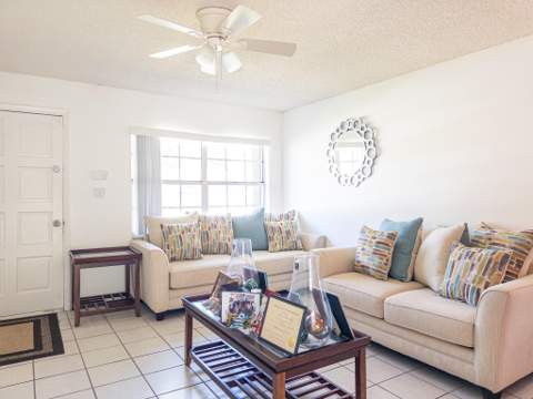3205 Hibiscus, Fort Pierce FL - photo 7 of 14