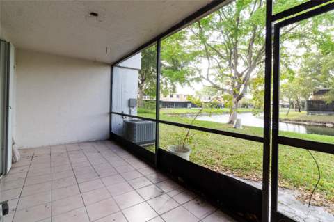 9417 NW 42nd Street, Sunrise FL - photo 11 of 22