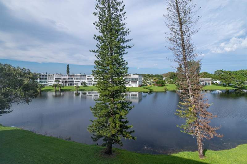 1 bedroom Condominium at 4035 Cambridge B #4035, Century Village Cambridge, Deerfield Beach — photo 2