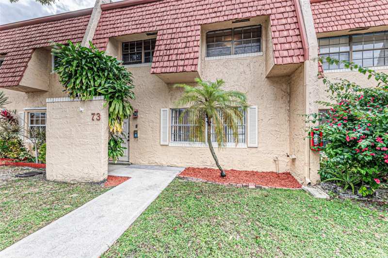 4 bedroom Townhouse at 73 Ann Lee Lane, Shaker Village, Tamarac — photo 1