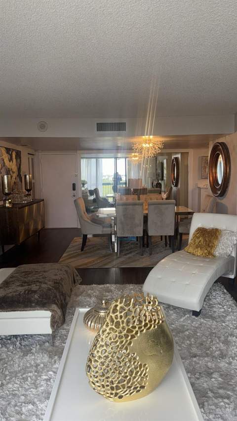 2425 Presidential Way #705, West Palm Beach FL - photo 23 of 27