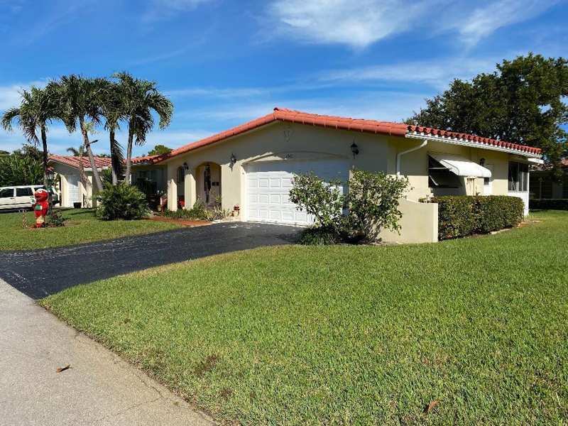 2 bedroom Single Family Residence at 4300 NW 12th Avenue, Crystal Lake Villas 64-20, Deerfield Beach — photo 1