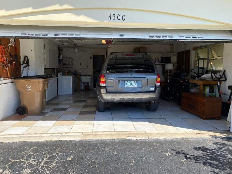 2 bedroom Single Family Residence at 4300 NW 12th Avenue, Crystal Lake Villas 64-20, Deerfield Beach — photo 4
