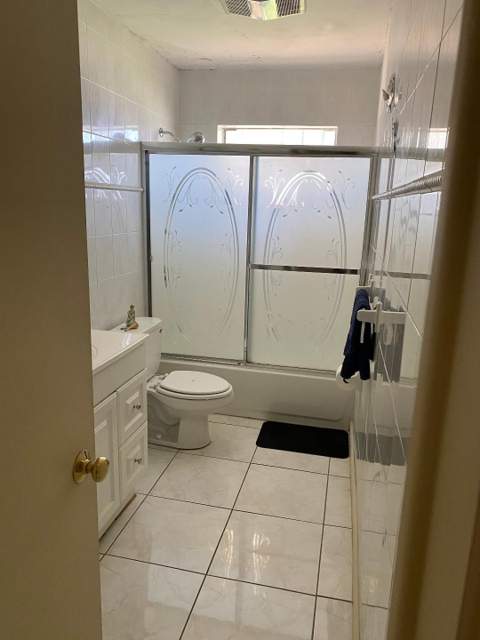 4300 NW 12th Avenue, Deerfield Beach FL - photo 17 of 23