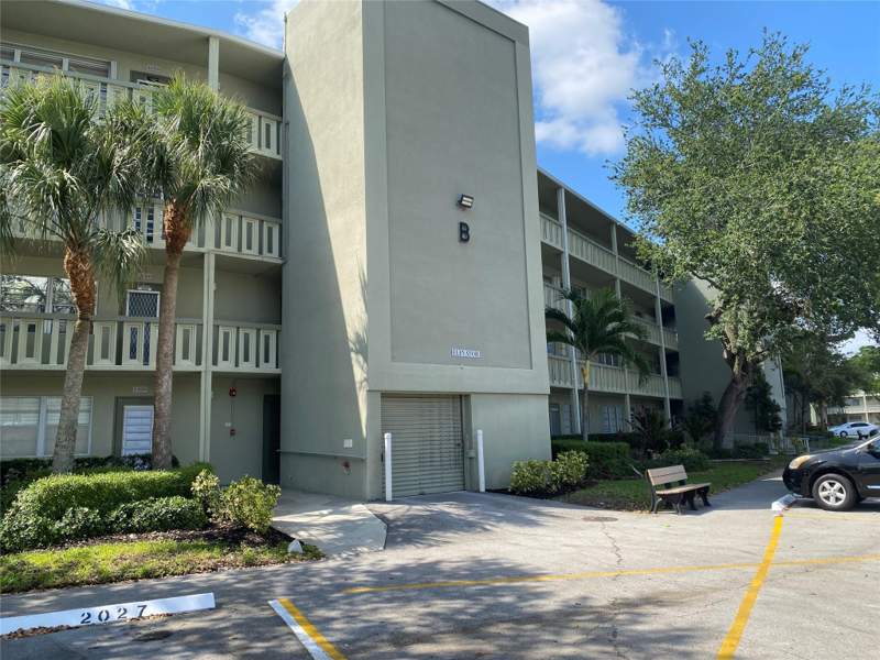 1 bedroom Condominium at 2025 Berkshire B #2025, Century Village East, Deerfield Beach — photo 2