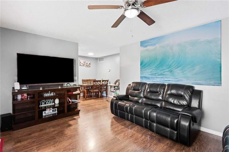 2 bedroom Condominium at 4140 Woodside Drive #205, Villa Mar Condo, Coral Springs — photo 3