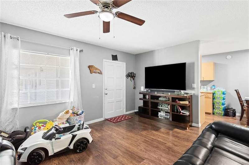 2 bedroom Condominium at 4140 Woodside Drive #205, Villa Mar Condo, Coral Springs — photo 4