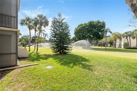 811 S Hollybrook Drive #301, Pembroke Pines FL - photo 16 of 77