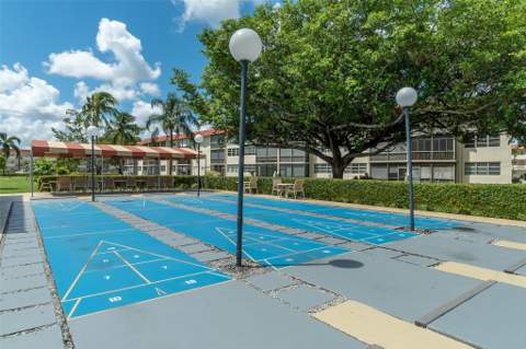 811 S Hollybrook Drive #301, Pembroke Pines FL - photo 22 of 77