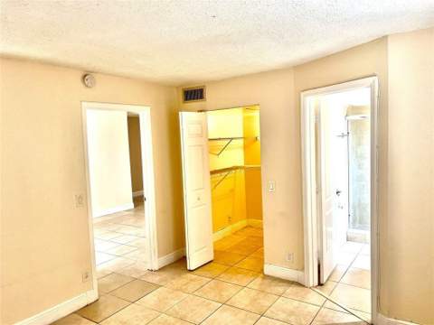 4425 Treehouse Lane #A, Tamarac FL - photo 6 of 9