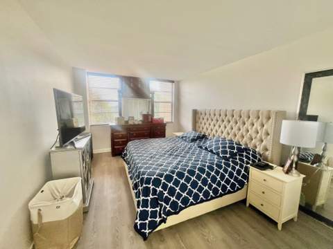 1100 Saint Charles Place #521, Pembroke Pines FL - photo 16 of 30